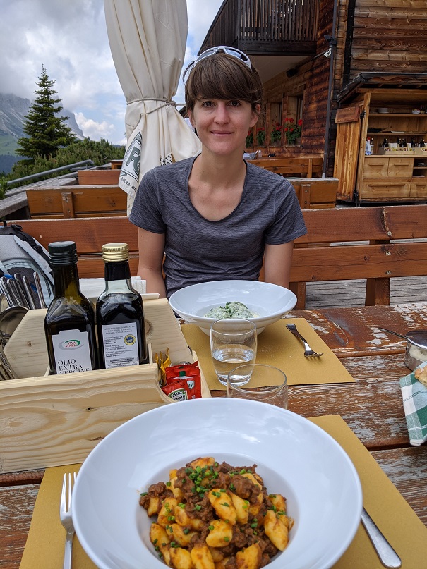 Déjeuner à l'auberge